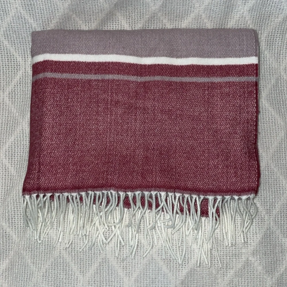 NWOT Calvin Klein Burgundy & White Striped Scarf. - Picture 3 of 3